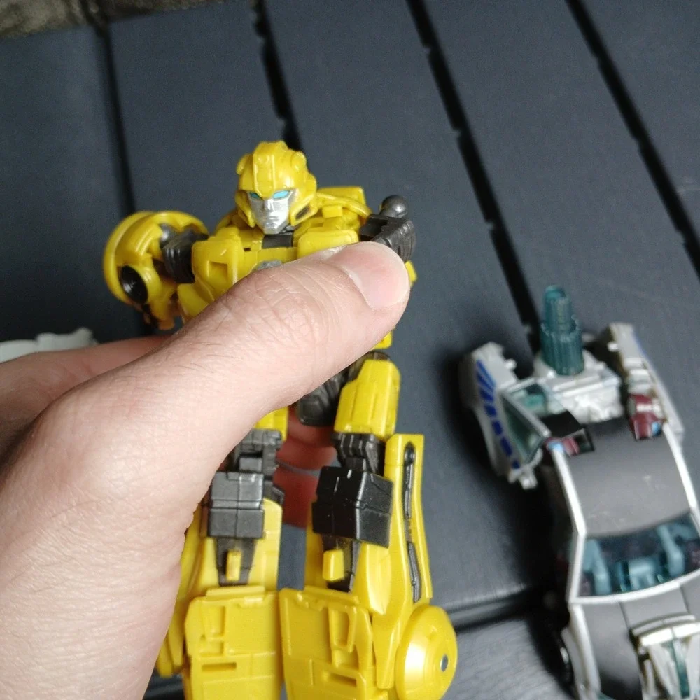 ASSORTED LOT OF 5 VTG + MODERN TRANSFORMERS VEHICLES FIGURES INCOMPLETE/COMPLETE